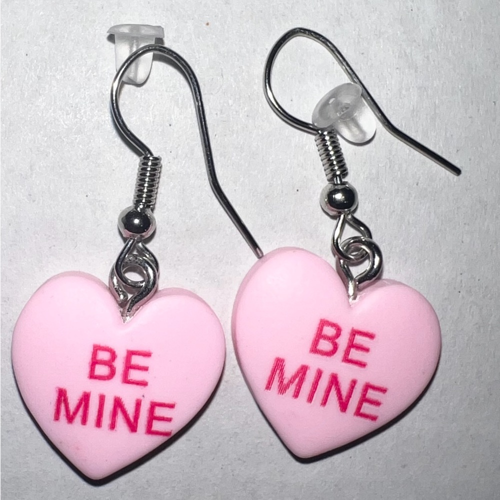 $1 VALENTINES EARRINGS. NEW. $1 WITH ANY $10 ORDER OR MORE - Picture 2 of 9